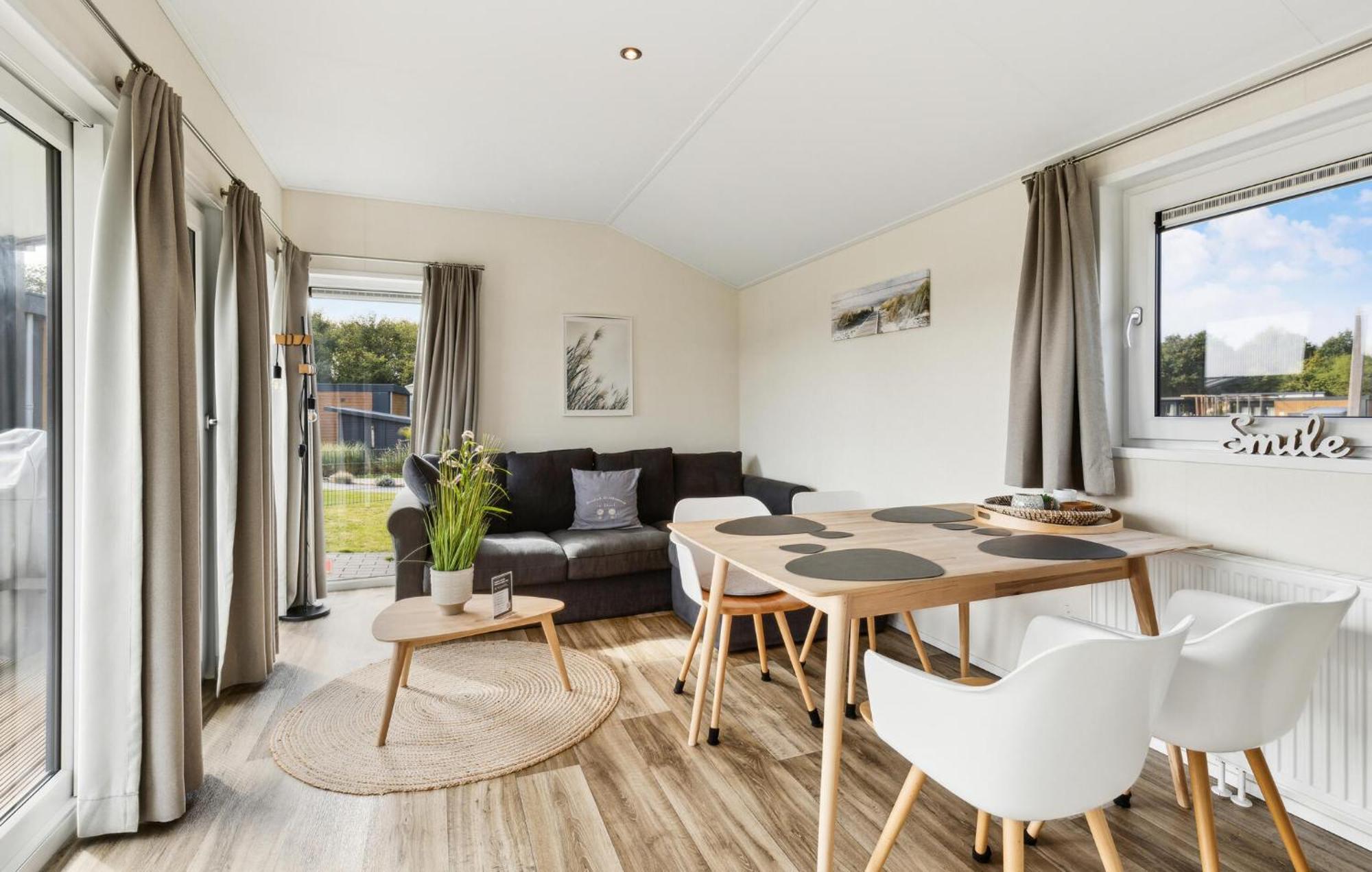 2 Bedroom Beautiful Home In Suesel Susel Exteriér fotografie